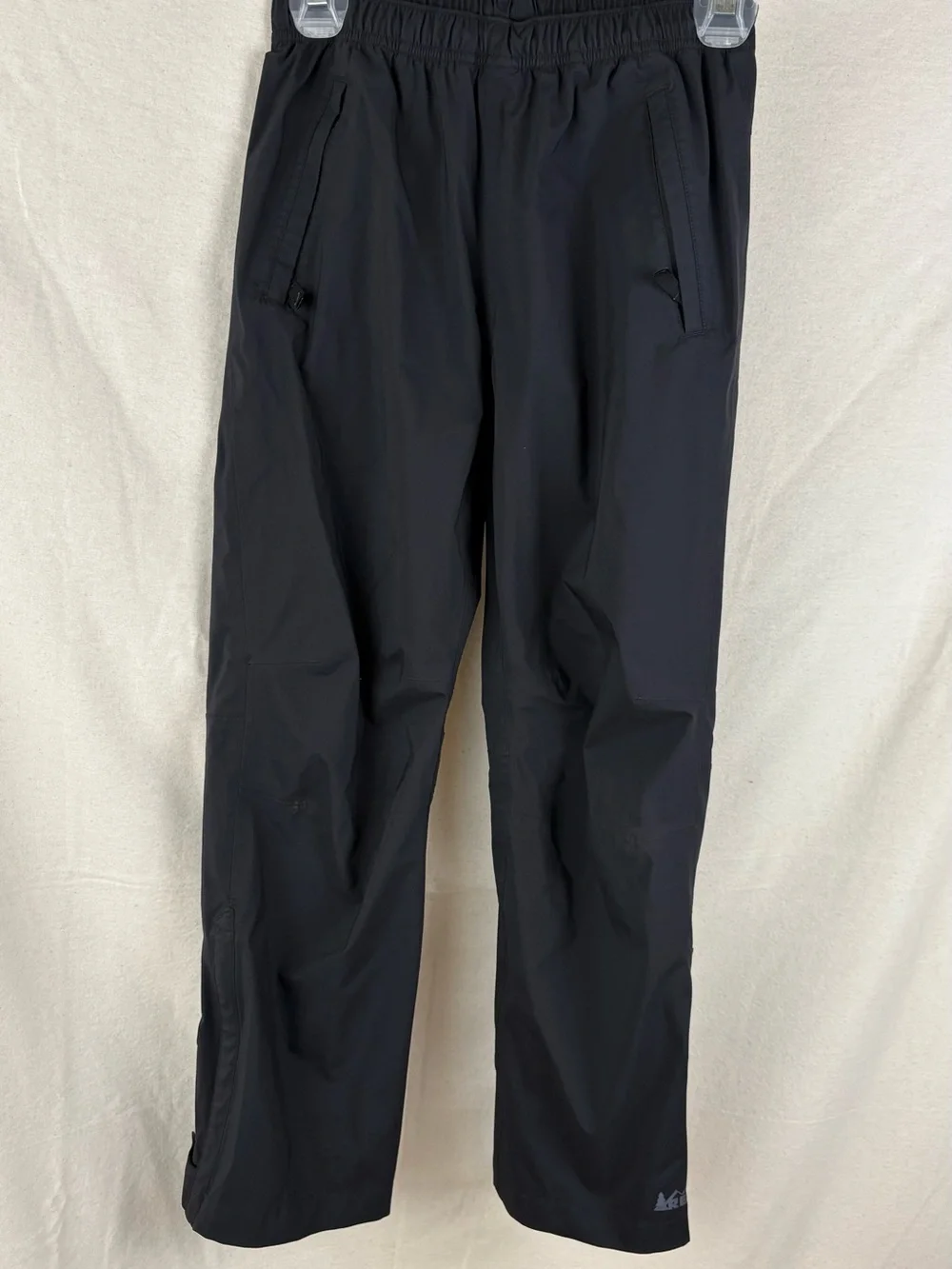 REI Kid’s Black Rainier Rain Pants Waterproof M (10-12) Pockets